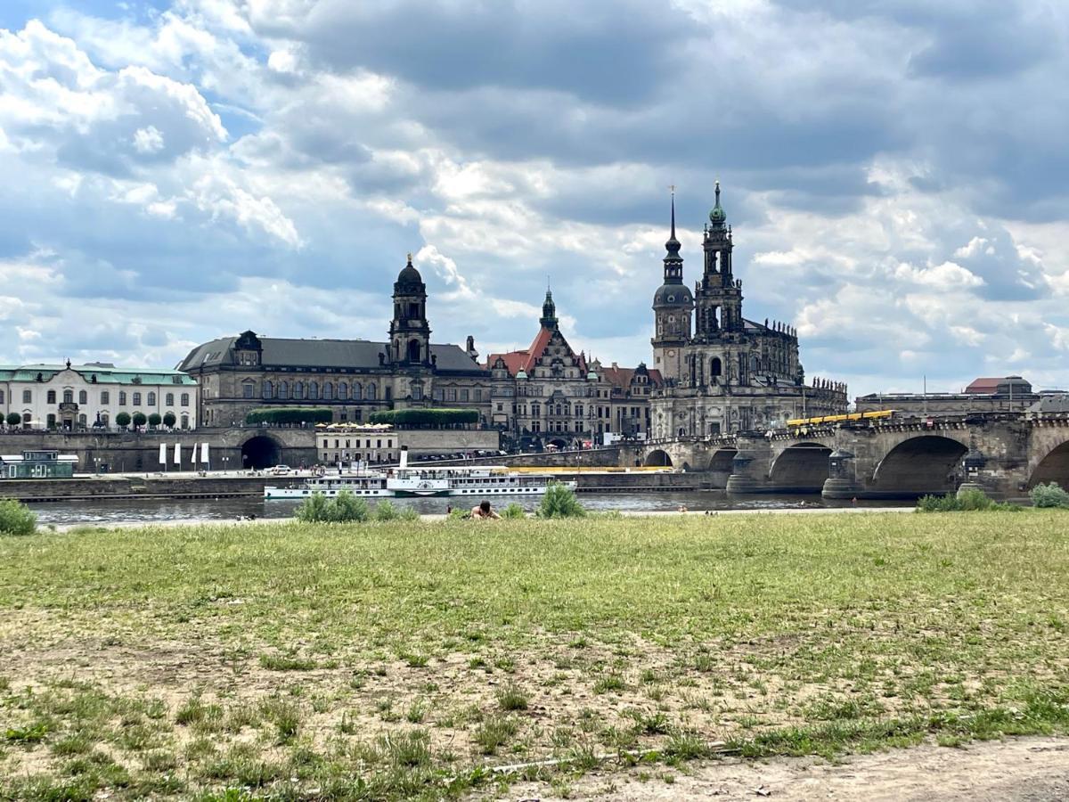 Apartment Uptown Im Herzen Der Dresdner Neustadt! Dresden Luaran gambar